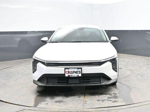 Snow White Pearl 2025 Kia K4 LXS