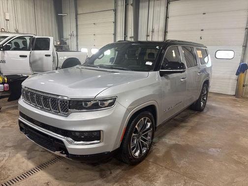 2023 Jeep Grand Wagoneer L Series III 4x4