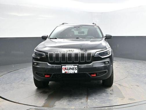 2021 Jeep Cherokee Trailhawk