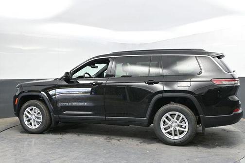 Diamond Black Crystal Pearlcoat 2026 Jeep Grand Cherokee L Altitude