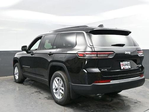 Diamond Black Crystal Pearlcoat 2026 Jeep Grand Cherokee L Altitude