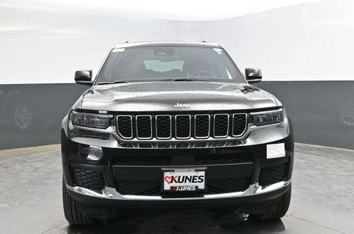 Diamond Black Crystal Pearlcoat 2026 Jeep Grand Cherokee L Altitude