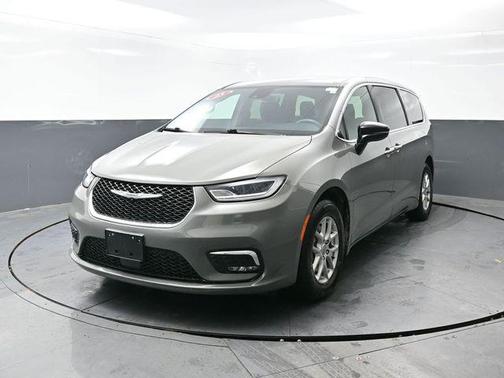 2025 Chrysler Pacifica L