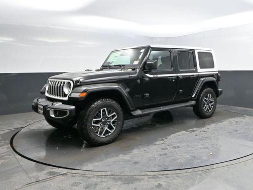 black clearcoat 2026 Jeep Wrangler 4-Door Sahara 4x4
