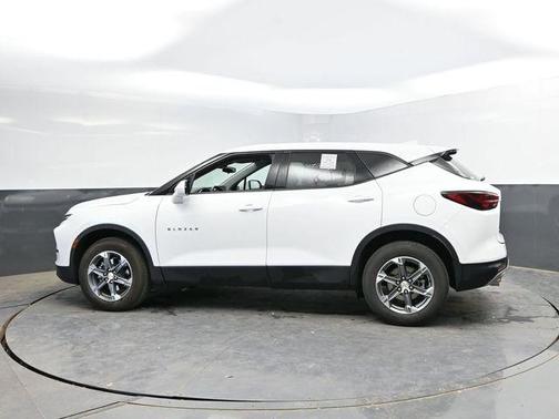 Summit White 2025 Chevrolet Blazer 2LT