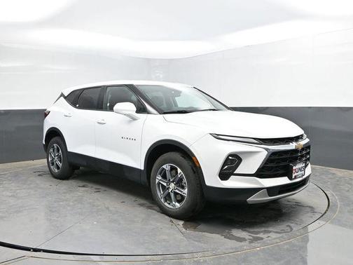 Summit White 2025 Chevrolet Blazer 2LT