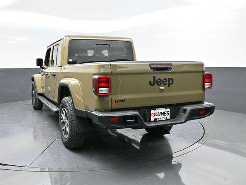 2026 Jeep Gladiator Sport S