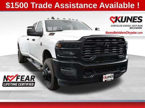 2025 RAM 3500 Tradesman Crew Cab 4x4 8' Box