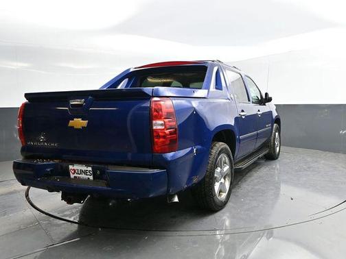 2013 Chevrolet Avalanche LTZ