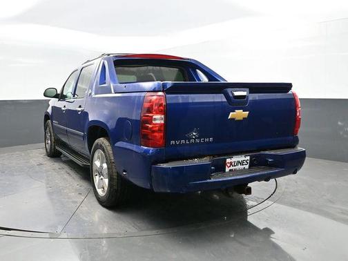 2013 Chevrolet Avalanche LTZ