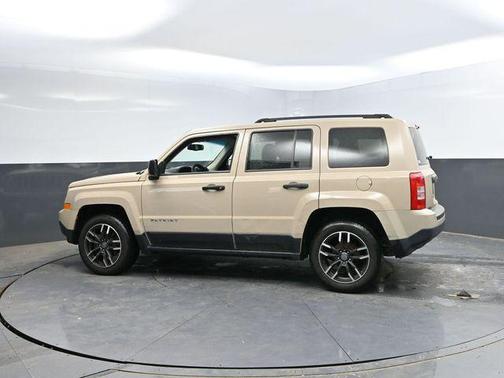 Mojave Sand Clearcoat 2017 Jeep Patriot Sport