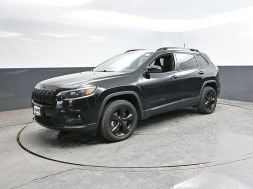 Diamond Black Crystal Pearlcoat 2021 Jeep Cherokee Altitude