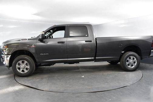 2025 RAM 2500 Big Horn Crew Cab 4x4 8' Box