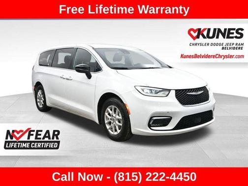 2025 Chrysler Pacifica L