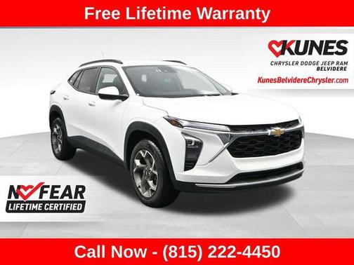 Summit White 2025 Chevrolet Trax LT