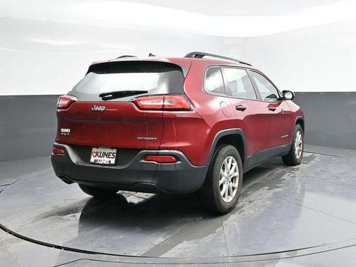2015 Jeep Cherokee Sport