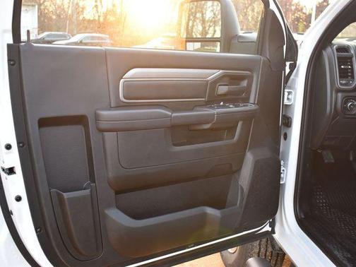 2024 RAM 2500 Tradesman Regular Cab 4x4 8' Box