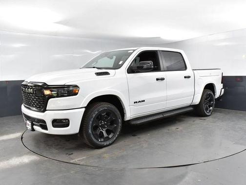 Bright White Clearcoat 2026 RAM 1500 Big Horn/Lone Star