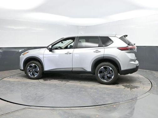 Brilliant Silver Metallic 2025 Nissan Rogue SV