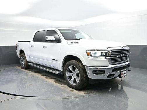 Bright White Clearcoat 2022 RAM 1500 Laramie