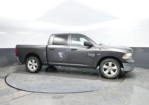 Granite Crystal Metallic Clearcoat 2023 RAM 1500 Classic SLT
