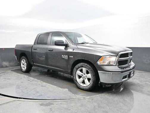 Granite Crystal Metallic Clearcoat 2023 RAM 1500 Classic SLT