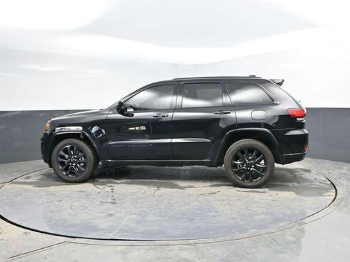 2022 Jeep Grand Cherokee Laredo