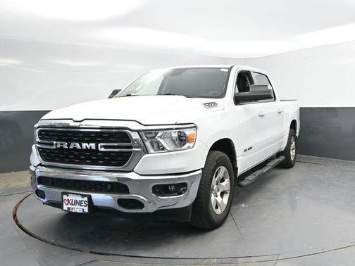 Bright White Clearcoat 2022 RAM 1500 Big Horn/Lone Star