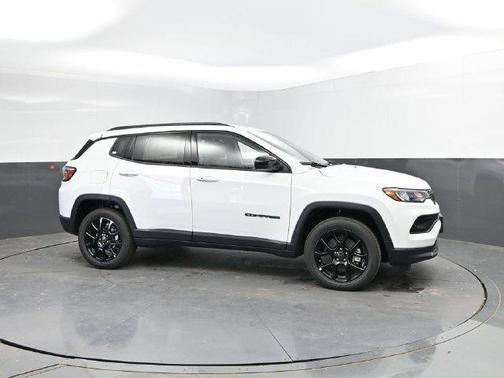Bright White Clearcoat 2026 Jeep Compass Sport