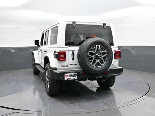 2025 Jeep Wrangler 4-Door Sahara 4x4