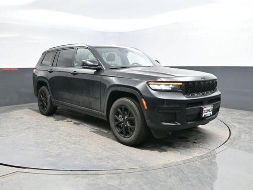 Diamond Black Crystal Pearlcoat 2024 Jeep Grand Cherokee L Altitude