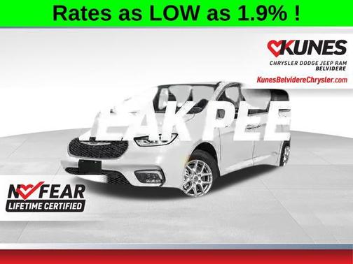 Bright White Clearcoat 2026 Chrysler Pacifica L