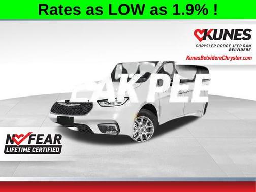 Bright White Clearcoat 2026 Chrysler Pacifica L