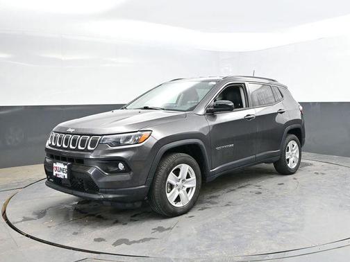 Granite Crystal Metallic Clearcoat 2022 Jeep Compass Latitude