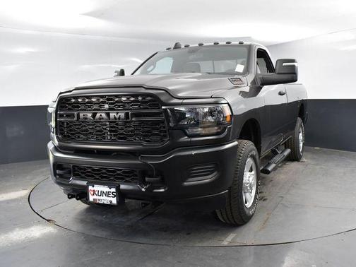 2024 RAM 2500 Tradesman Regular Cab 4x4 8' Box