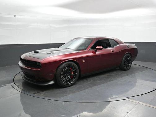 Octane Red Pearlcoat 2019 Dodge Challenger R/T Scat Pack