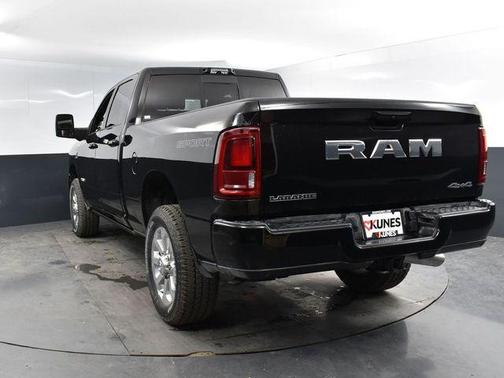 2025 RAM 3500 Laramie Crew Cab 4x4 6'4' Box