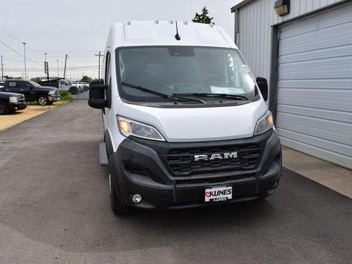 2025 RAM ProMaster 2500 Tradesman