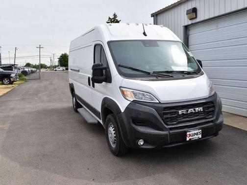 2025 RAM ProMaster 2500 Tradesman