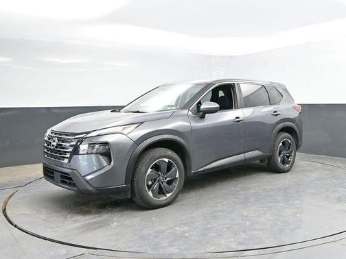 Gun Metallic 2025 Nissan Rogue SV