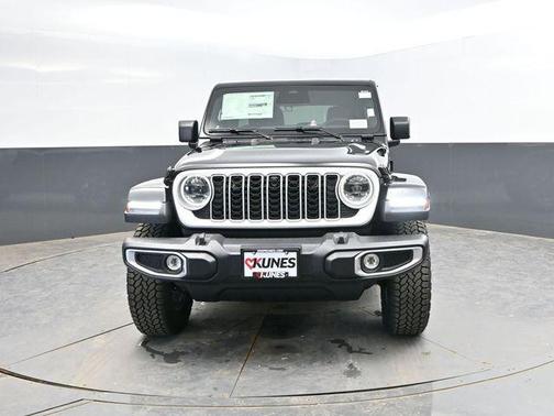Black Clearcoat 2026 Jeep Wrangler 4-Door Sahara 4x4