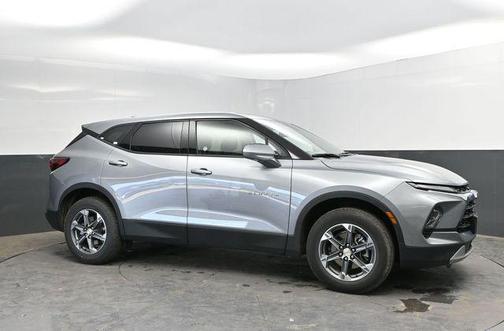 Sterling Gray Metallic 2025 Chevrolet Blazer 2LT