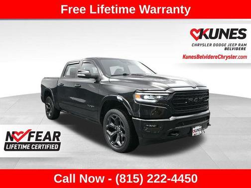 Diamond Black Crystal Pearlcoat 2021 RAM 1500 Limited