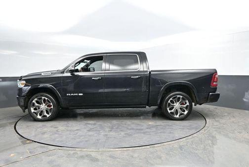 Diamond Black Crystal Pearlcoat 2021 RAM 1500 Longhorn