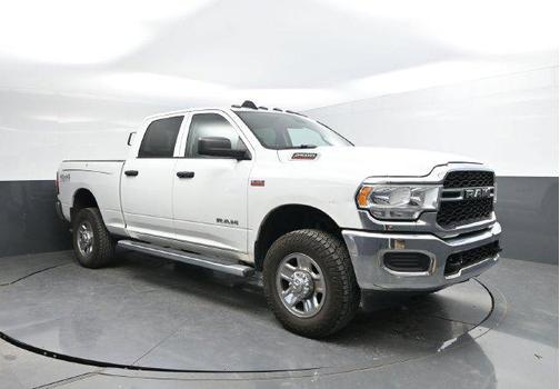 Bright White Clearcoat 2020 RAM 2500 Tradesman Crew Cab 4x4 6'4' Box