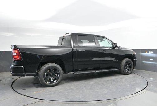 Diamond Black Crystal Pearlcoat 2027 RAM 1500 Express