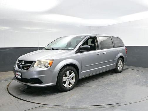 Billet Silver Metallic Clearcoat 2013 Dodge Grand Caravan SE