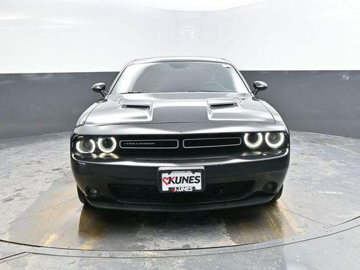 2015 Dodge Challenger SXT Plus