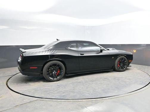 Pitch Black Clearcoat 2020 Dodge Challenger R/T Scat Pack