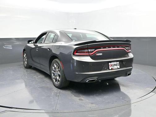 2017 Dodge Charger SE